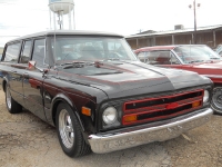 an-early-chevy-suburban