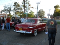 lookers-enjoying-the-cars